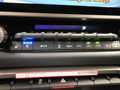 New 2026 Toyota Tundra Limited w/ Power Package AWD/4WD image 12