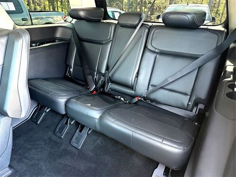 Used 2025 Ford Expedition Platinum w/ Driver's Package image 19