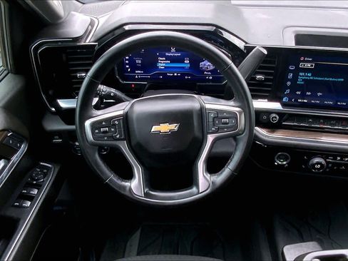 Used 2024 Chevrolet Silverado 1500 LT w/ Protection Package RWD image 6