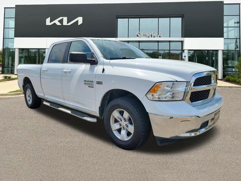 Used 2019 RAM 1500 Classic SLT image 1