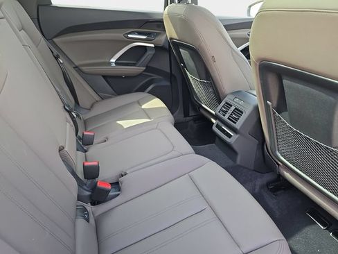 Used 2025 Audi Q5 Premium w/ Convenience Package AWD/4WD image 13