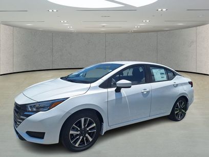 New 2025 Nissan Versa SV w/ Trunk Package