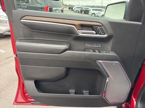 Used 2024 Chevrolet Silverado 1500 High Country image 10