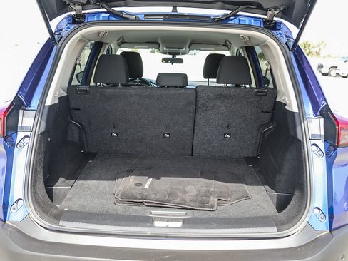 Used 2023 Nissan Rogue S FWD image 27