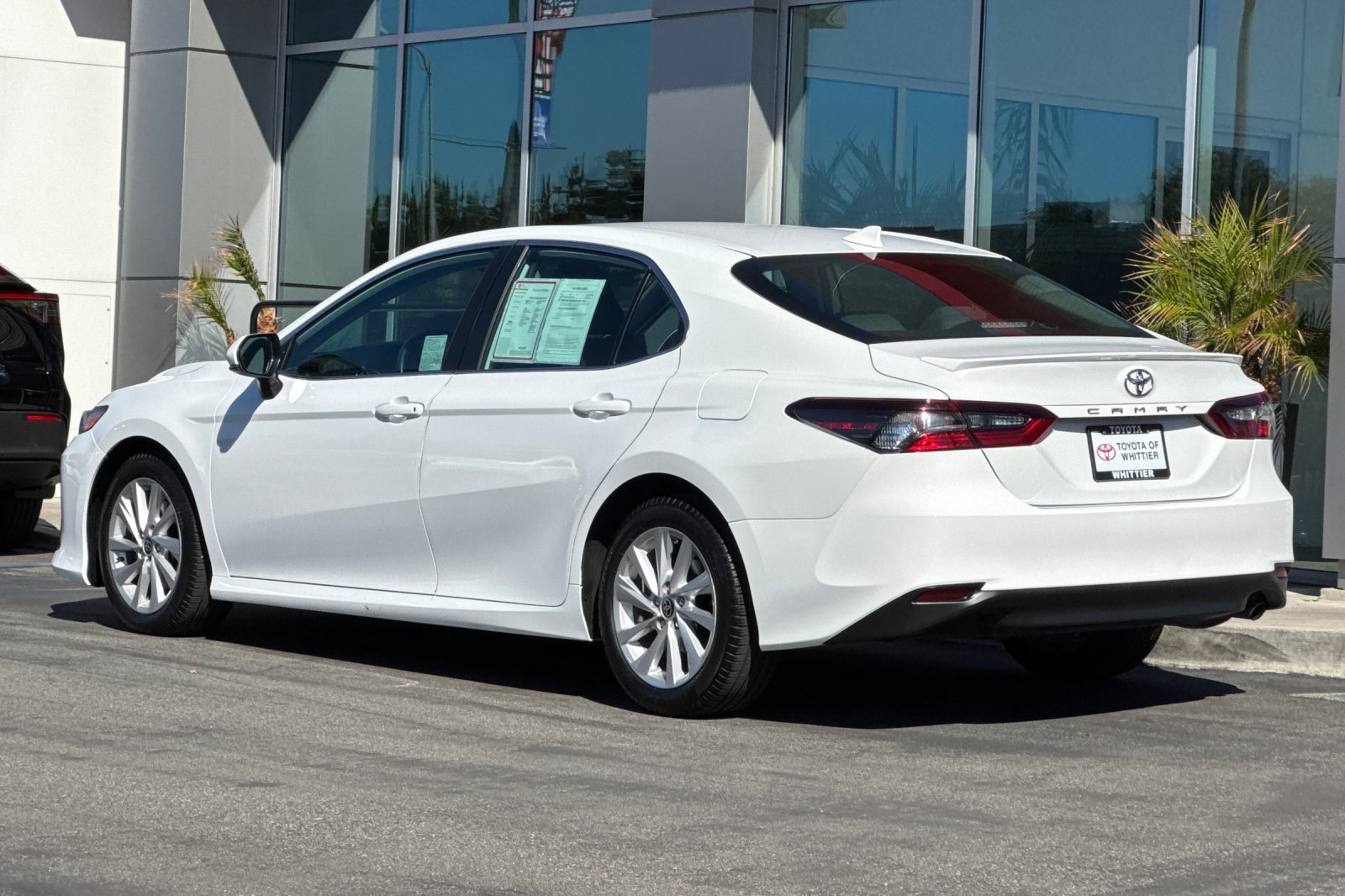 Used 2022 Toyota Camry LE w/ Carpet Mat Package (TMS) FWD image 8