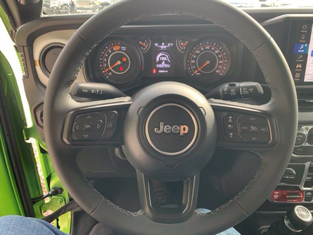 Used 2025 Jeep Wrangler Unlimited Sport AWD/4WD image 27