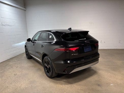 Used 2023 Jaguar F-PACE S image 9