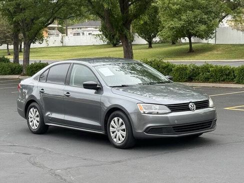 Used 2014 Volkswagen Jetta S FWD image 2