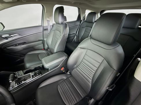 Used 2024 Kia Sportage SX image 26