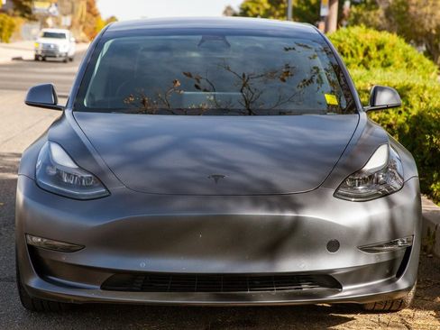 Used 2021 Tesla Model 3 Performance image 3