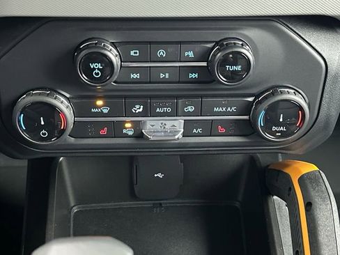 Used 2022 Ford Bronco Badlands w/ Sasquatch Package image 23