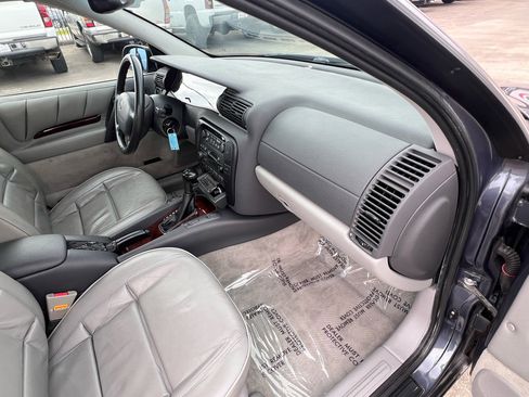 Used 1997 Cadillac Catera image 41