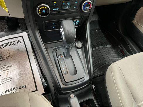 Used 2021 Ford EcoSport S image 24