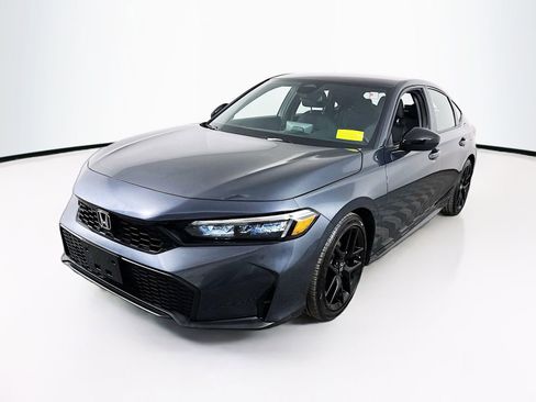 Used 2025 Honda Civic Sport image 3