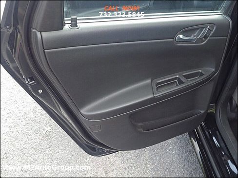 Used 2016 Chevrolet Impala LT image 17