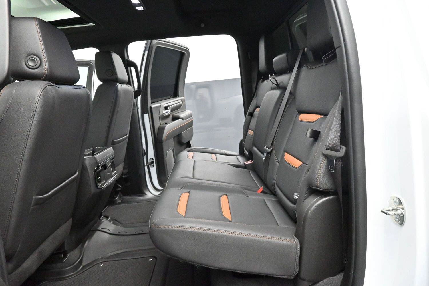 Used 2024 GMC Sierra 2500 AT4 w/ AT4 Premium Plus Package AWD/4WD image 31