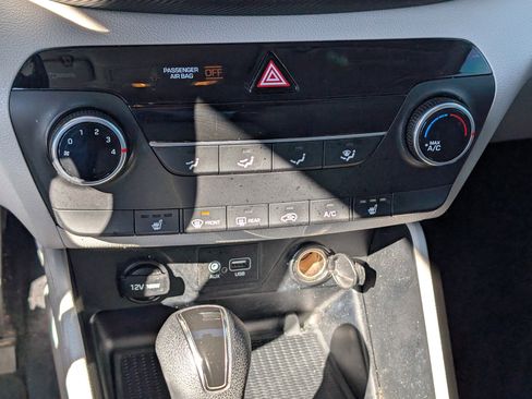 Used 2021 Hyundai Tucson Value w/ Cargo Package image 28