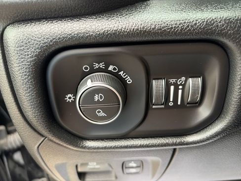 Used 2021 RAM 1500 Laramie AWD/4WD image 21