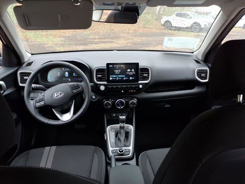 New 2026 Hyundai Venue SEL FWD image 10