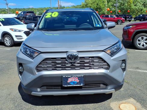 Certified 2020 Toyota RAV4 Limited AWD/4WD image 2