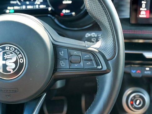 Used 2024 Alfa Romeo Tonale Veloce w/ Active Assist Package image 39