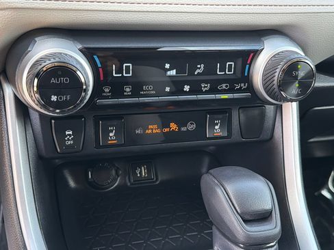 Used 2024 Toyota RAV4 XLE w/ Weather Package AWD/4WD image 28