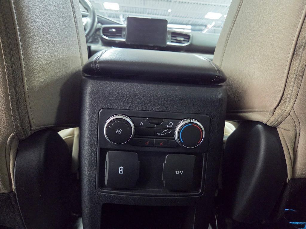 Used 2021 Ford Explorer Limited AWD/4WD image 23