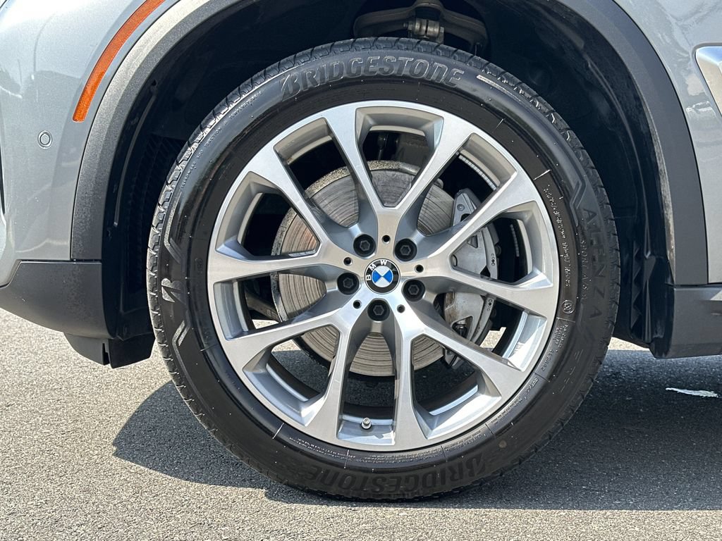 Used 2026 BMW X5 xDrive40i AWD/4WD image 16