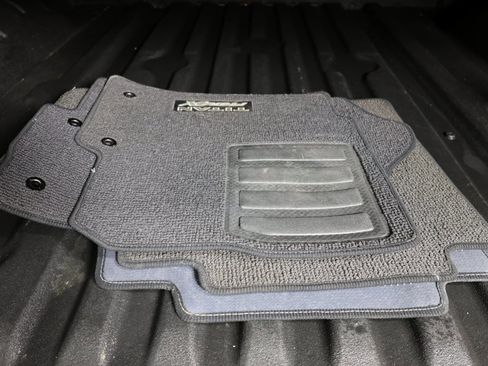 Used 2022 Nissan Titan PRO-4X w/ Pro-4x Convenience Package image 43