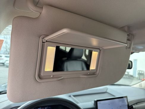 Used 2024 Ford Expedition XLT image 29