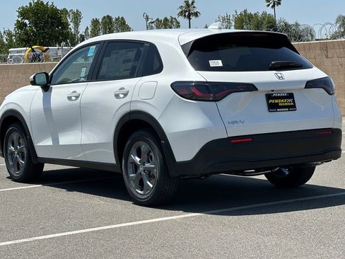 New 2027 Honda HR-V LX image 6