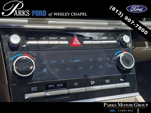 Used 2025 Hyundai Santa Fe Calligraphy AWD/4WD image 24