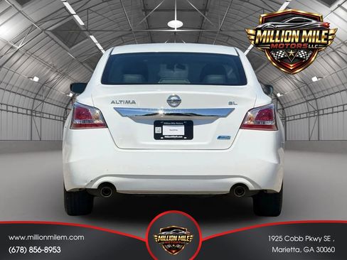 Used 2014 Nissan Altima 2.5 S FWD image 4