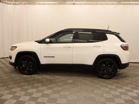 Used 2020 Jeep Compass Latitude image 2