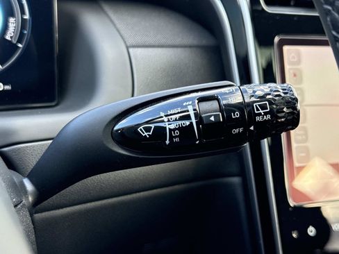 Certified 2024 Hyundai Tucson Limited image 11