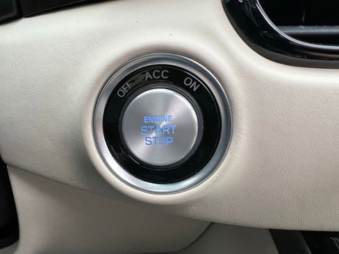 Used 2019 Genesis G90 5.0 Ultimate image 35