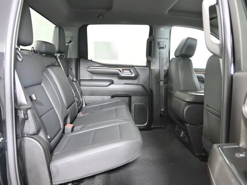 Used 2024 GMC Sierra 1500 SLT AWD/4WD image 16