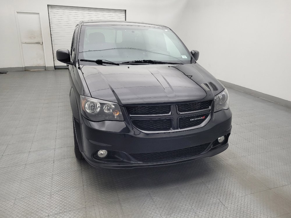 Used 2018 Dodge Grand Caravan SE FWD image 14