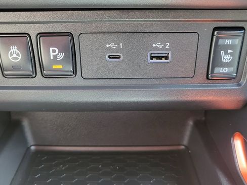 Used 2024 Nissan Frontier PRO-4X w/ Pro Convenience Package AWD/4WD image 32