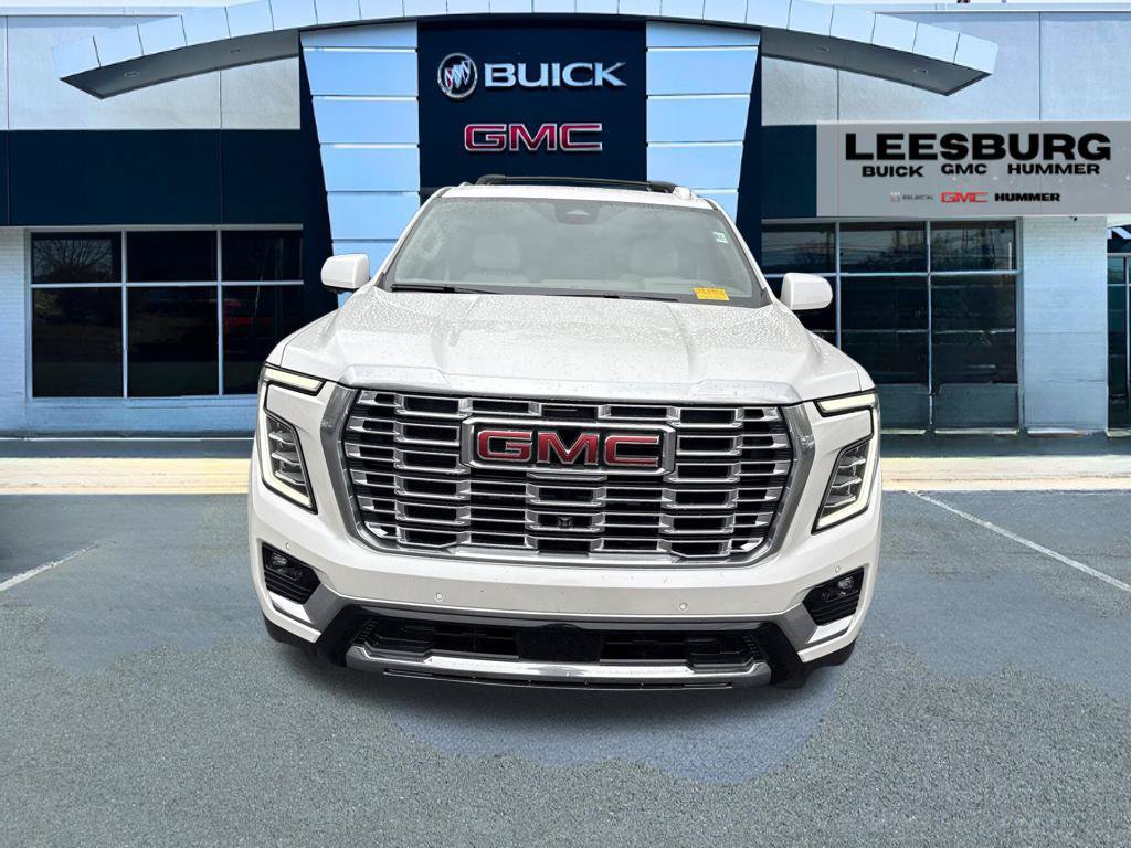 Used 2025 GMC Yukon XL Denali w/ Denali Reserve Package AWD/4WD image 2