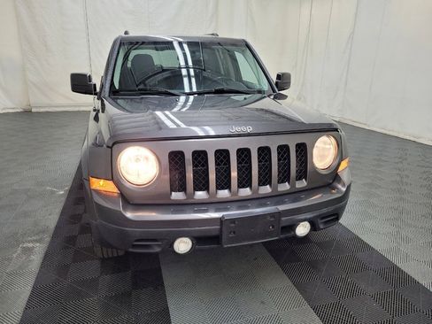 Used 2016 Jeep Patriot Latitude AWD/4WD image 14