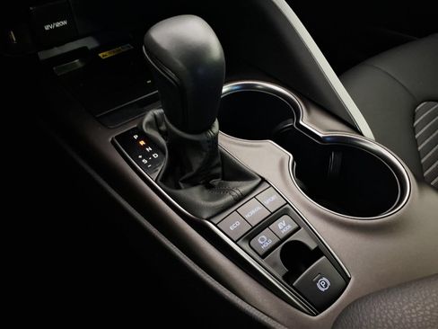 Used 2023 Toyota Camry SE w/ Audio Upgrade Package FWD image 24