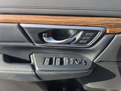 Used 2020 Honda CR-V Touring image 29
