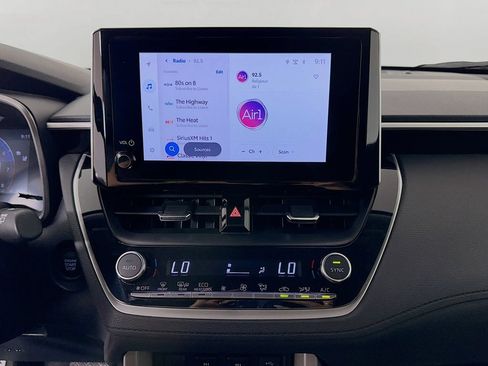 Certified 2025 Toyota Corolla Cross XLE FWD image 14