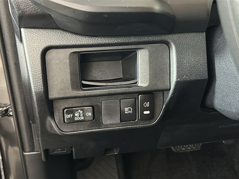 Used 2019 Toyota Tacoma SR w/ SR Convenience Package AWD/4WD image 19