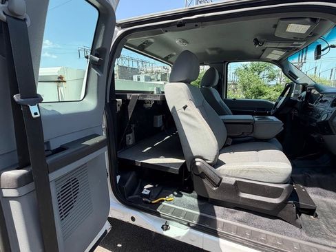 Used 2013 Ford F250 XL w/ PWR Equipment Group AWD/4WD image 18