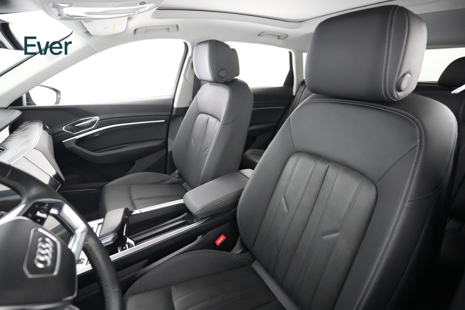 Used 2024 Audi Q8 e-tron Premium Plus w/ Premium Plus Package AWD/4WD image 4