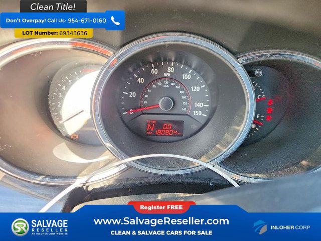 Used 2011 Kia Sorento LX AWD/4WD image 12