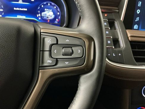 Used 2023 Chevrolet Tahoe High Country RWD image 14