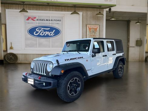 Used 2017 Jeep Wrangler Unlimited Rubicon image 2